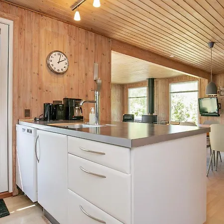 Tatil Evi Seaside Haven In Stoense-by Traum *